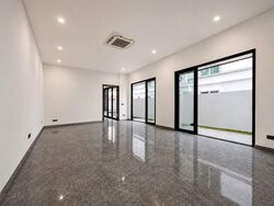 Sims Avenue East (D14), Semi-Detached #590954381